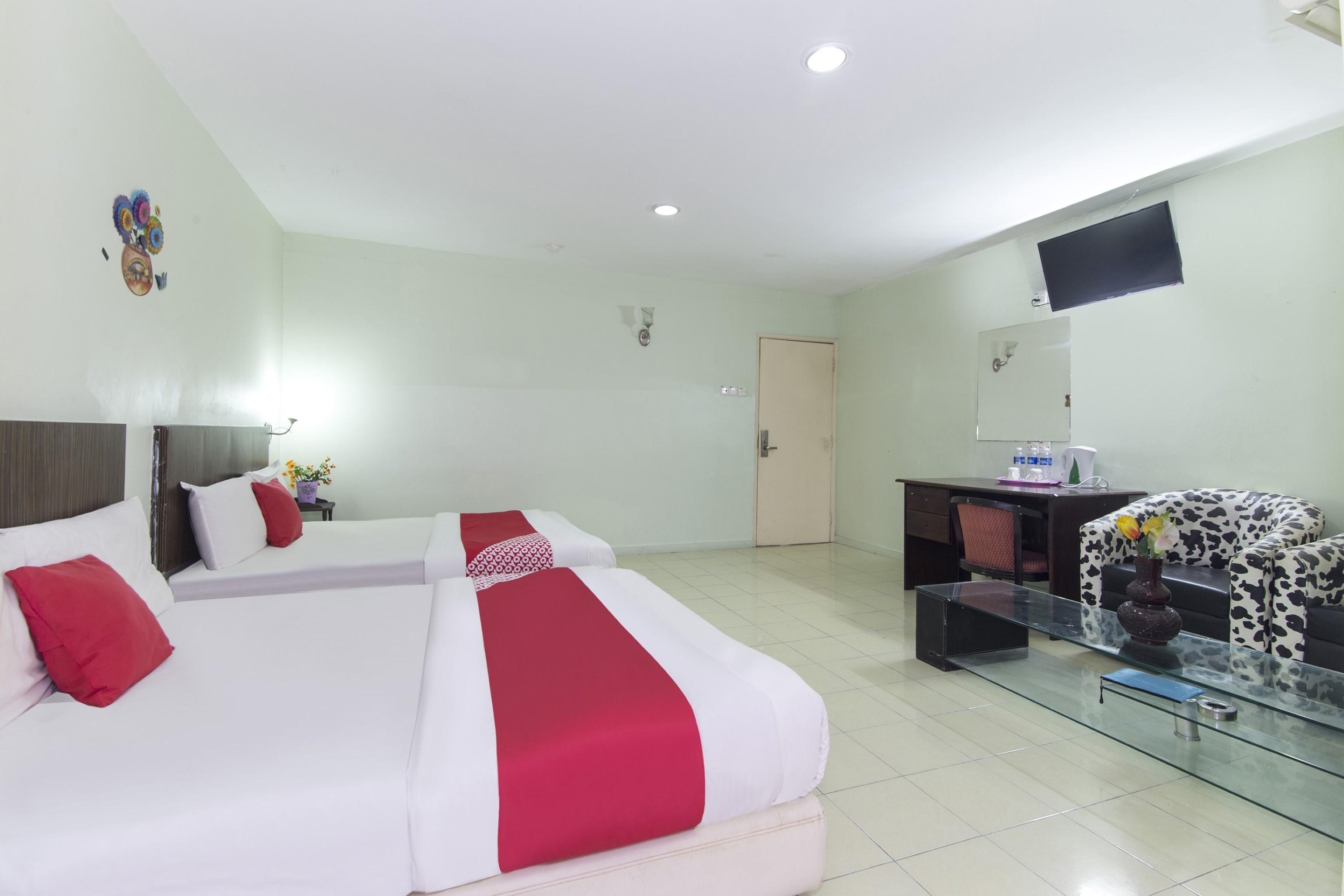 אמפאנג Oyo 329 Suntex Hotel מראה חיצוני תמונה