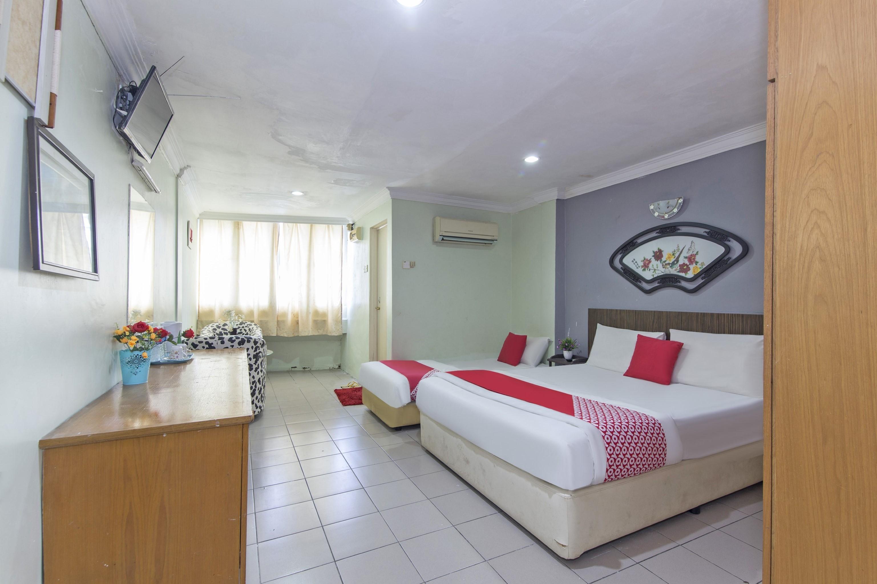 אמפאנג Oyo 329 Suntex Hotel מראה חיצוני תמונה