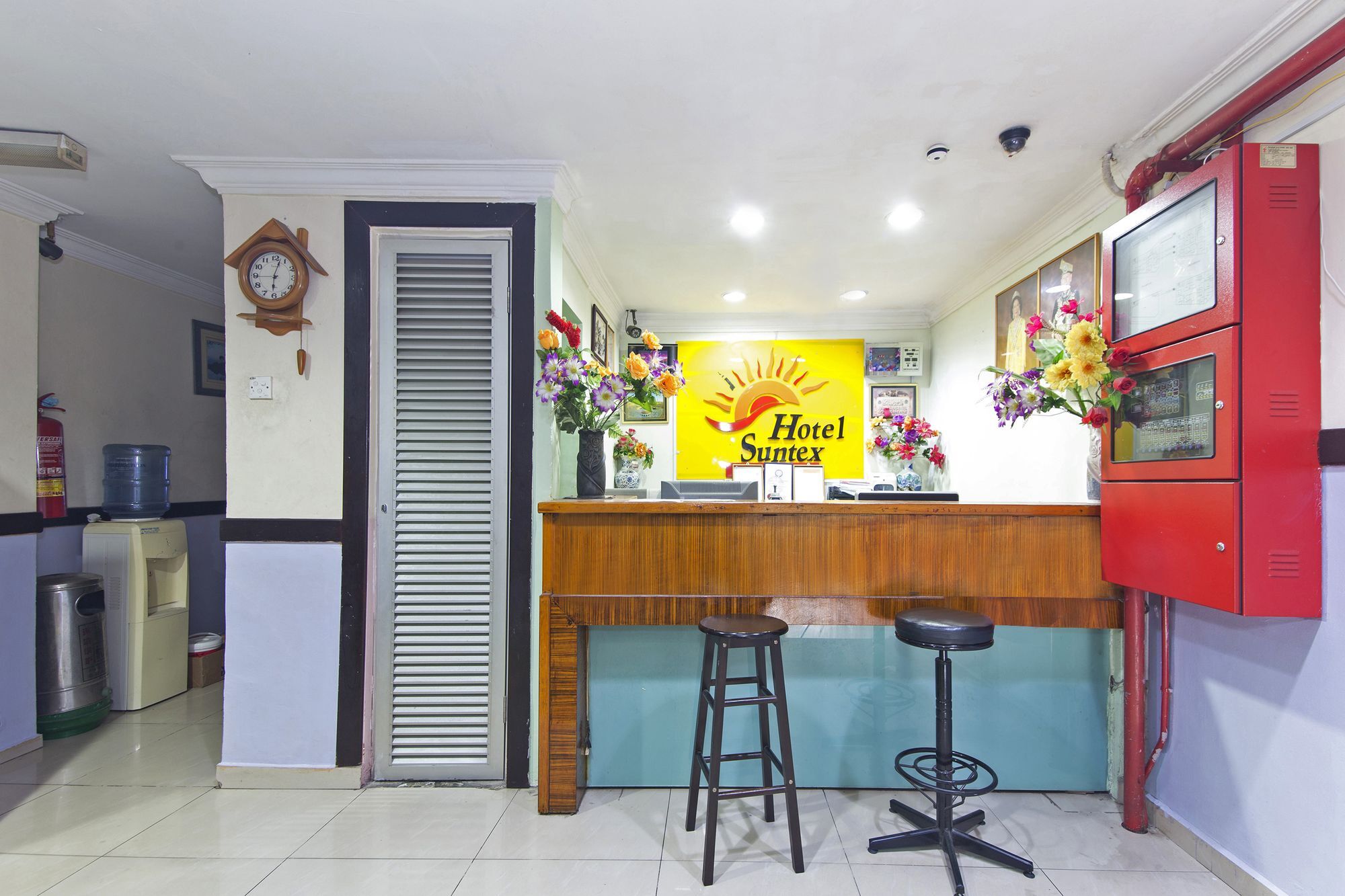 אמפאנג Oyo 329 Suntex Hotel מראה חיצוני תמונה